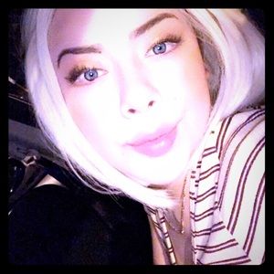 Meet your Posher, Adamary